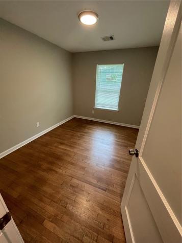 5962 Beldart Street Houston TX 77033