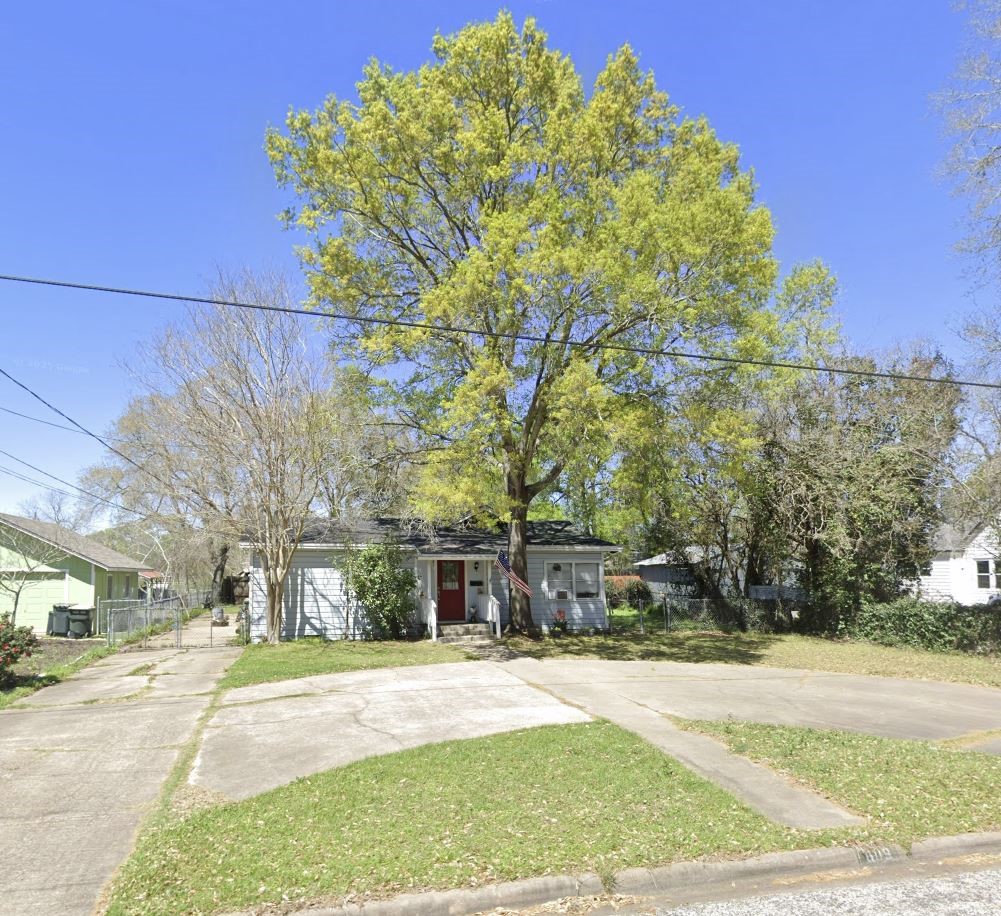 609 2nd Street Sealy TX 77474