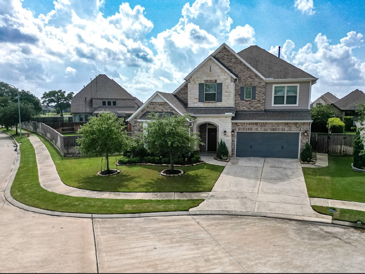 9311 Stablewood Lakes Lane Tomball TX 77375
