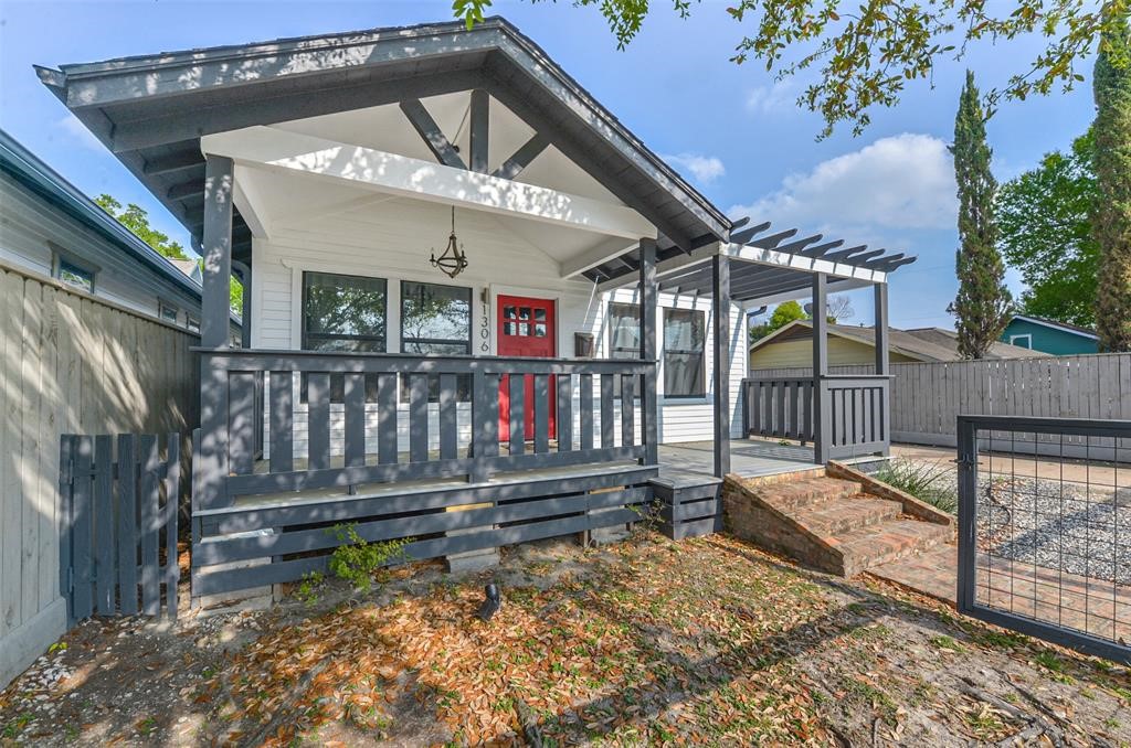 1306 Tabor Street Houston TX 77009