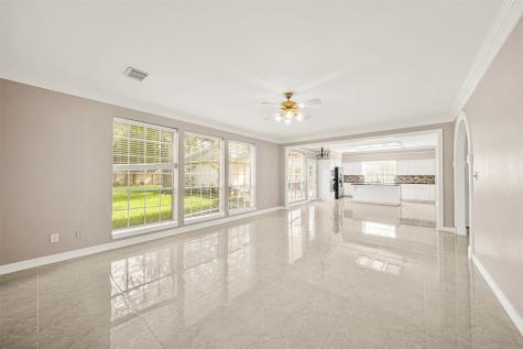 4907 Canterbury Lane Sugar Land TX 77479
