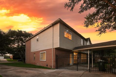 4907 Canterbury Lane Sugar Land TX 77479