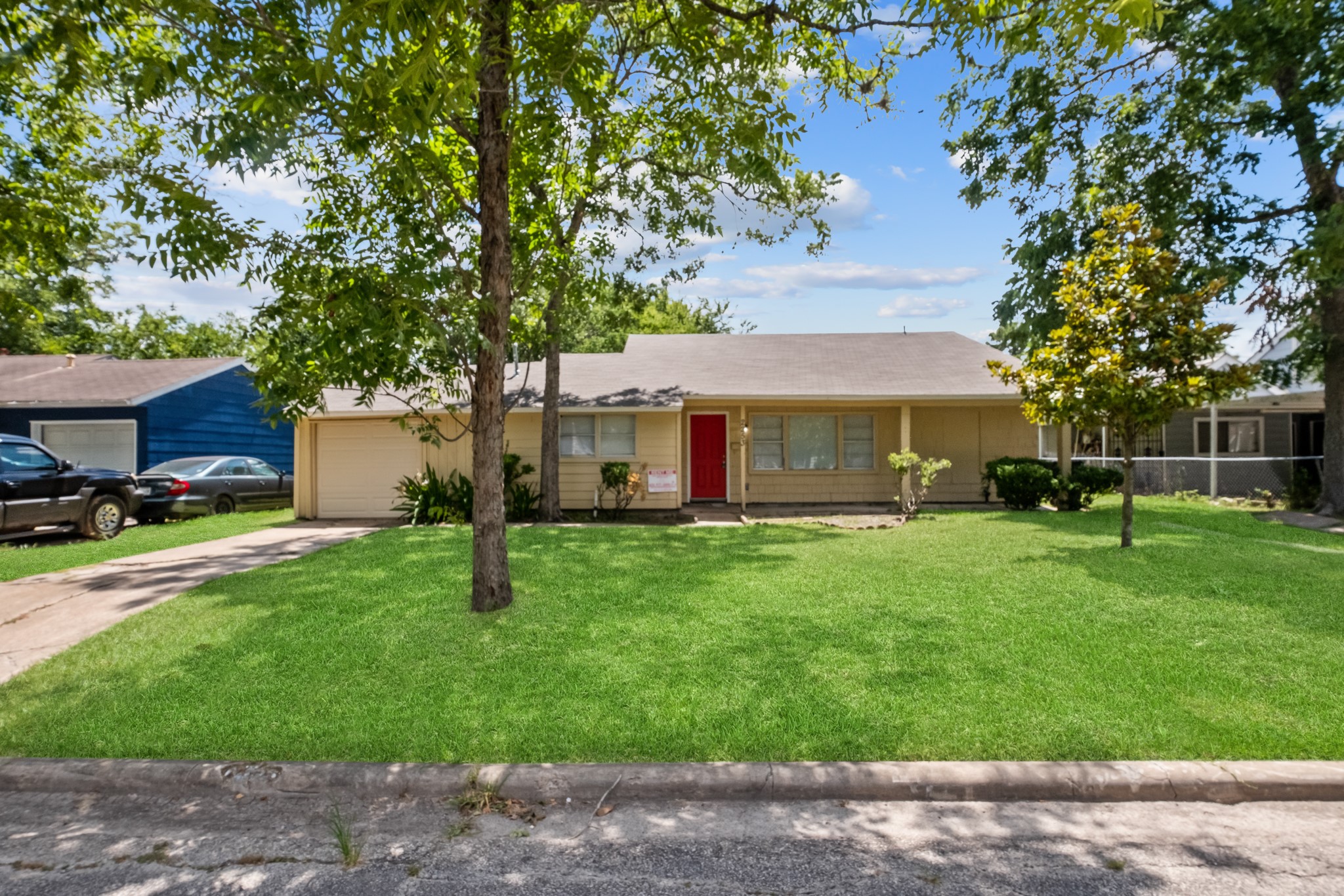 2253 Collier Street Houston TX 77023