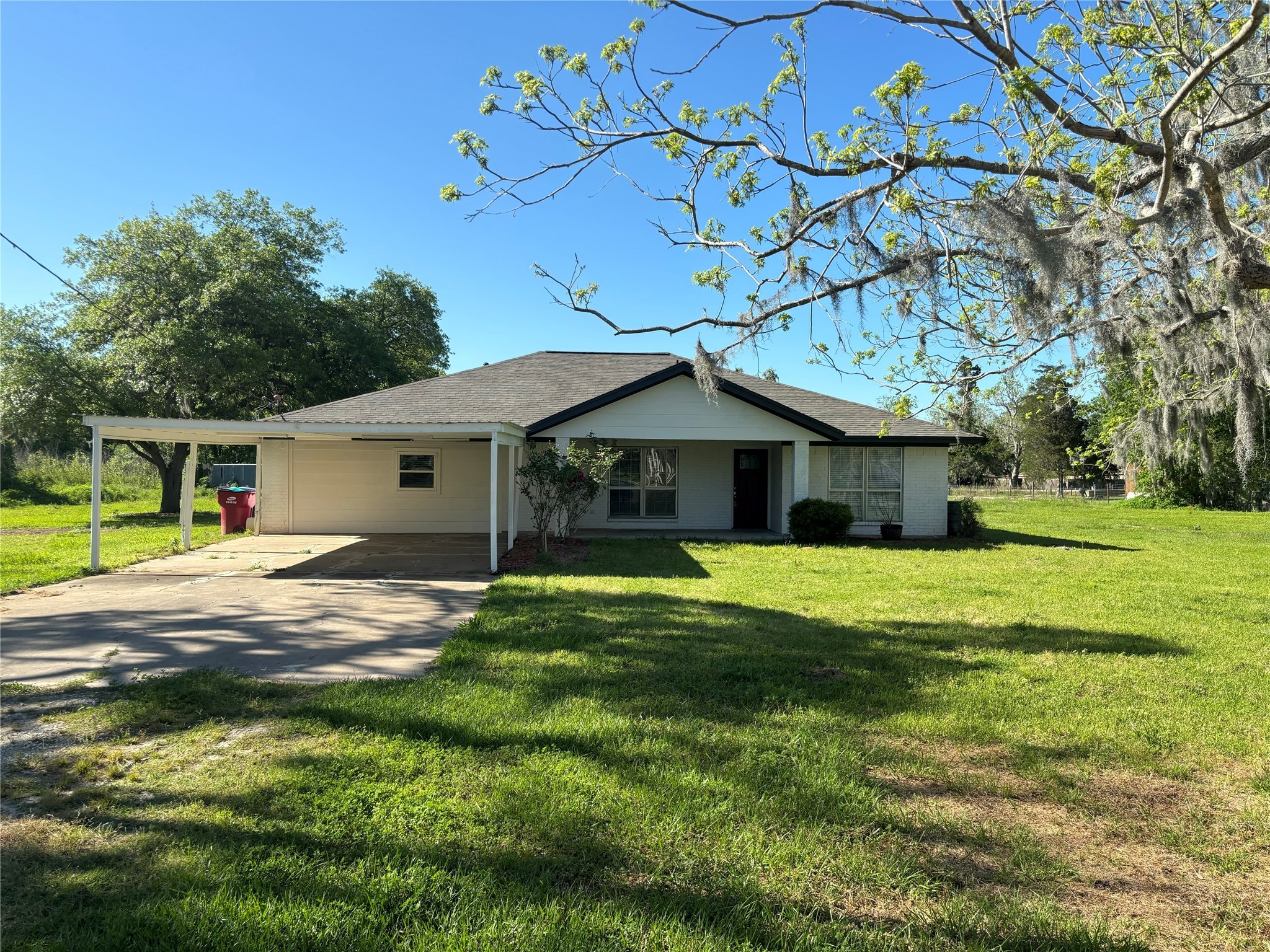 144 County Road 300g West Columbia TX 77486