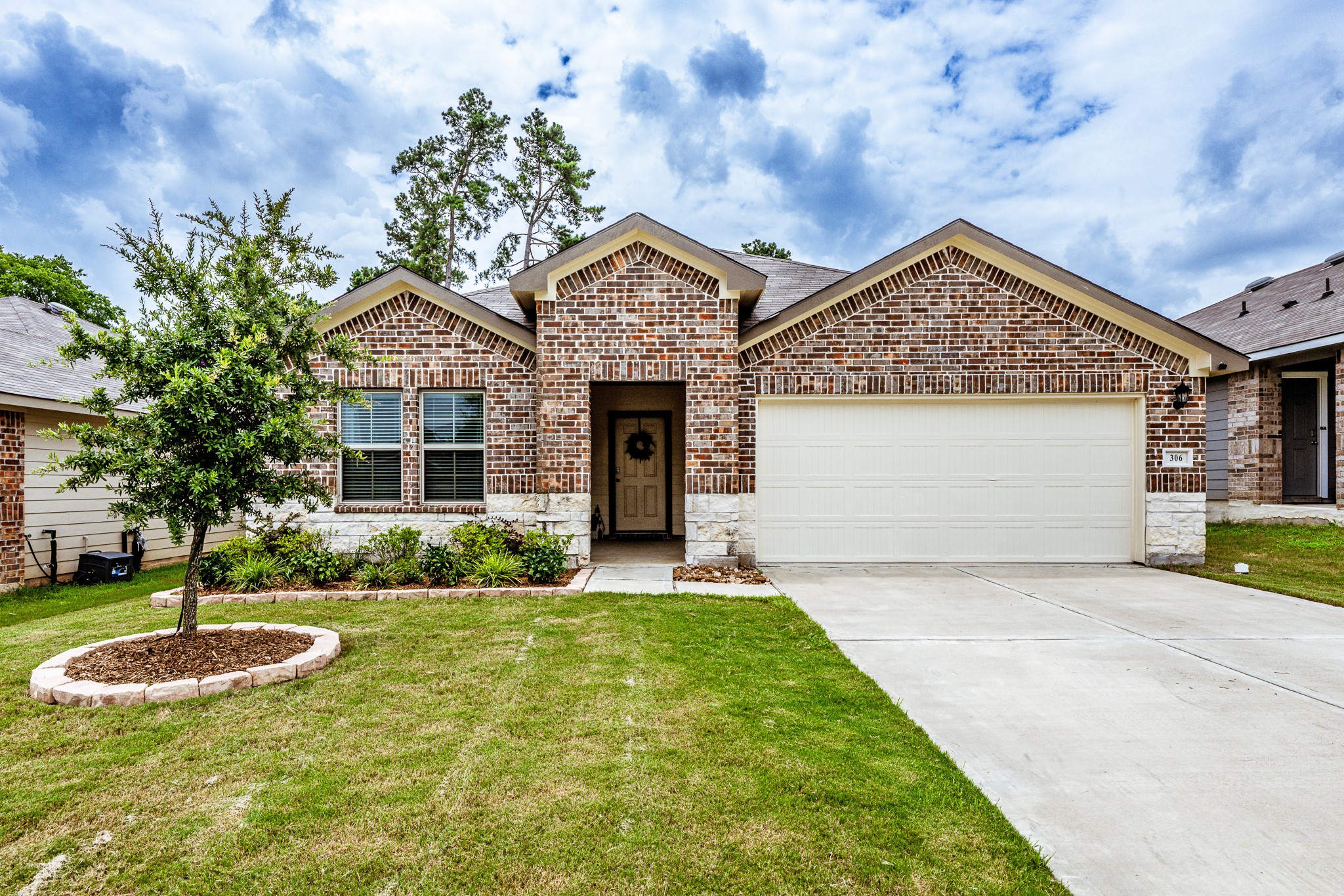 306 Pecos Drive Huntsville TX 77340