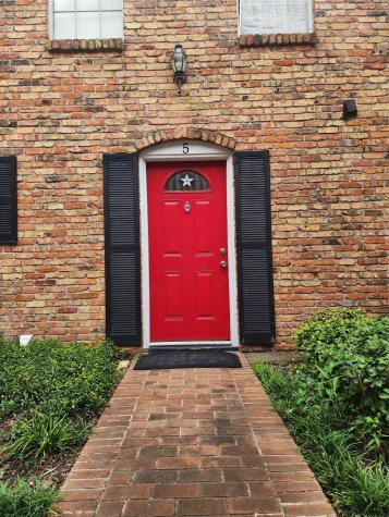 2710 Briarhurst Drive 5 Houston TX 77057