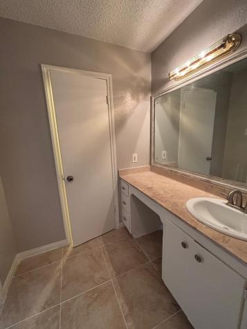 2710 Briarhurst Drive 5 Houston TX 77057
