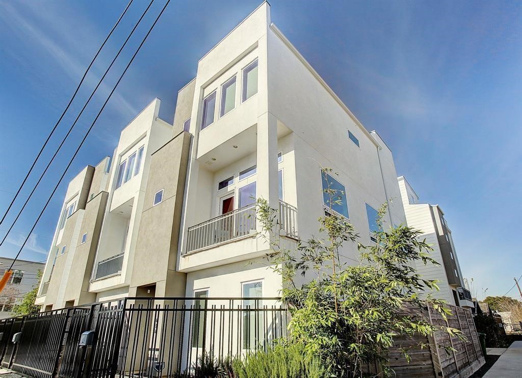 404 Ennis Street Houston TX 77003