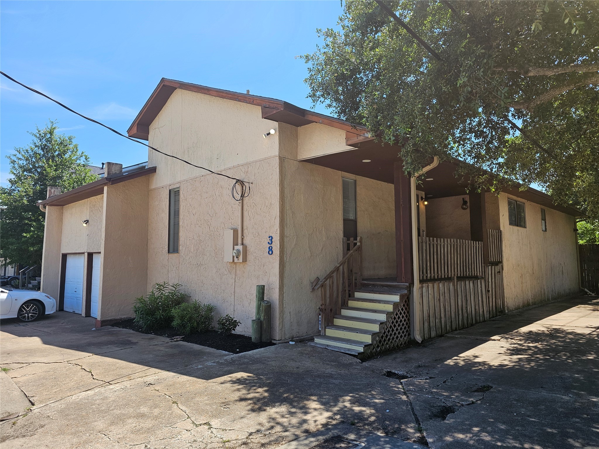 38 Lazy Lane Kemah TX 77565