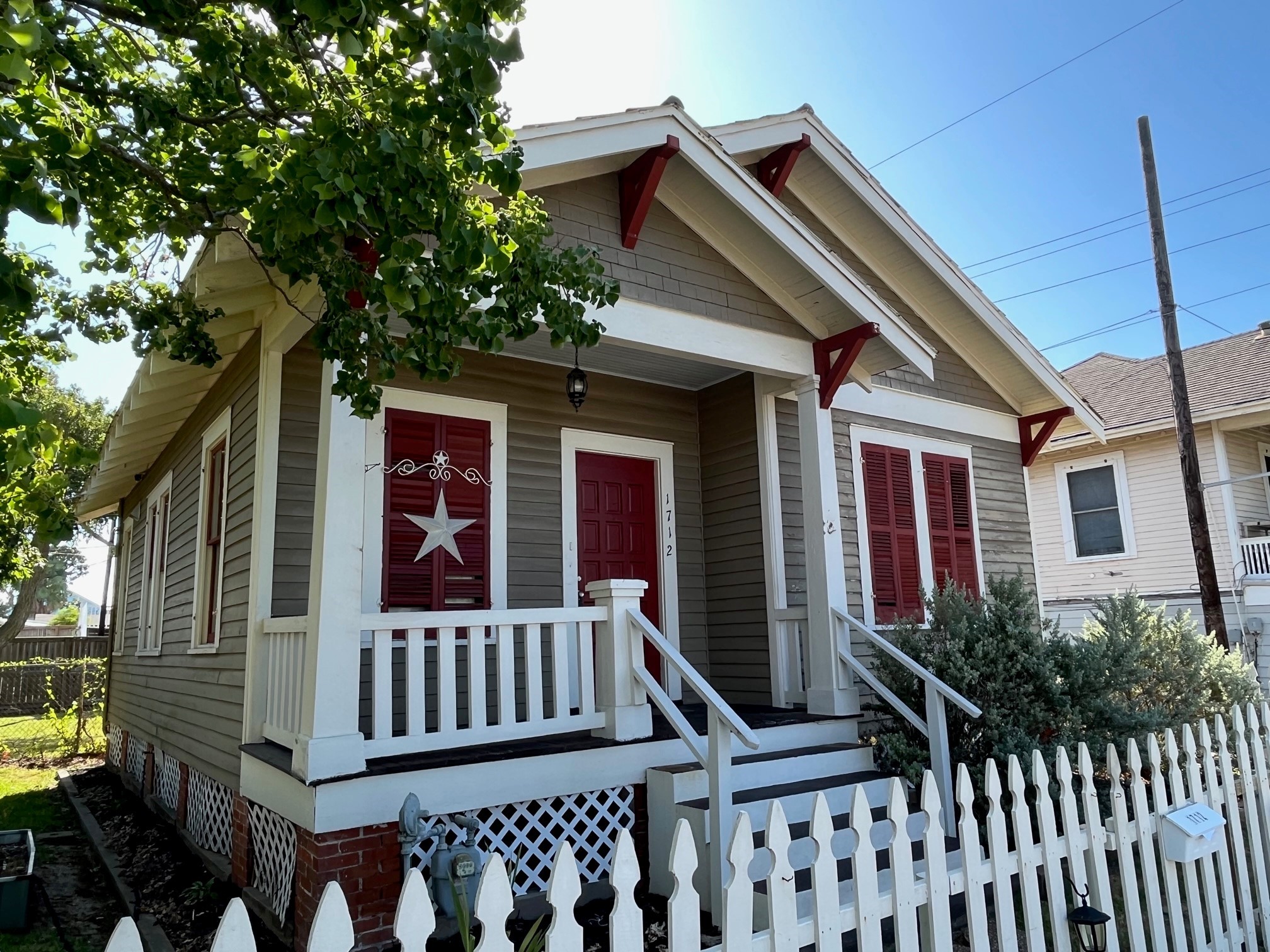 1712 20th Street Galveston TX 77550