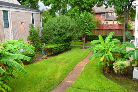 2750 Holly Hall Street 1014 Houston TX 77054