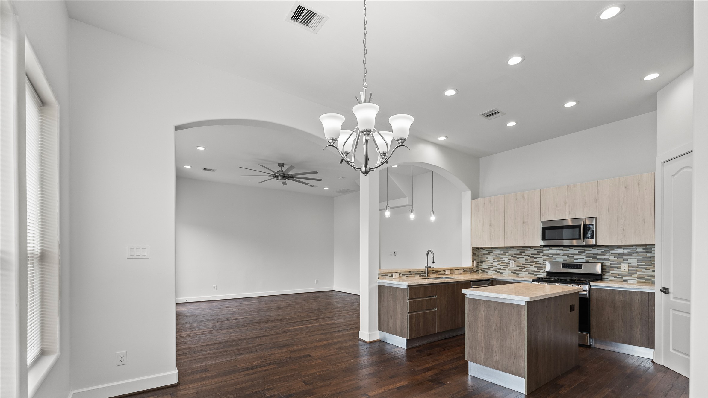 9404 Glenfield Court Houston TX 77096