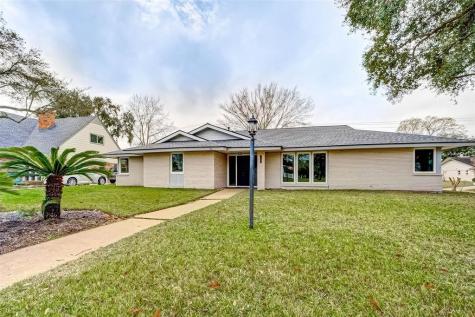 18702 Prince William Lane Houston TX 77058