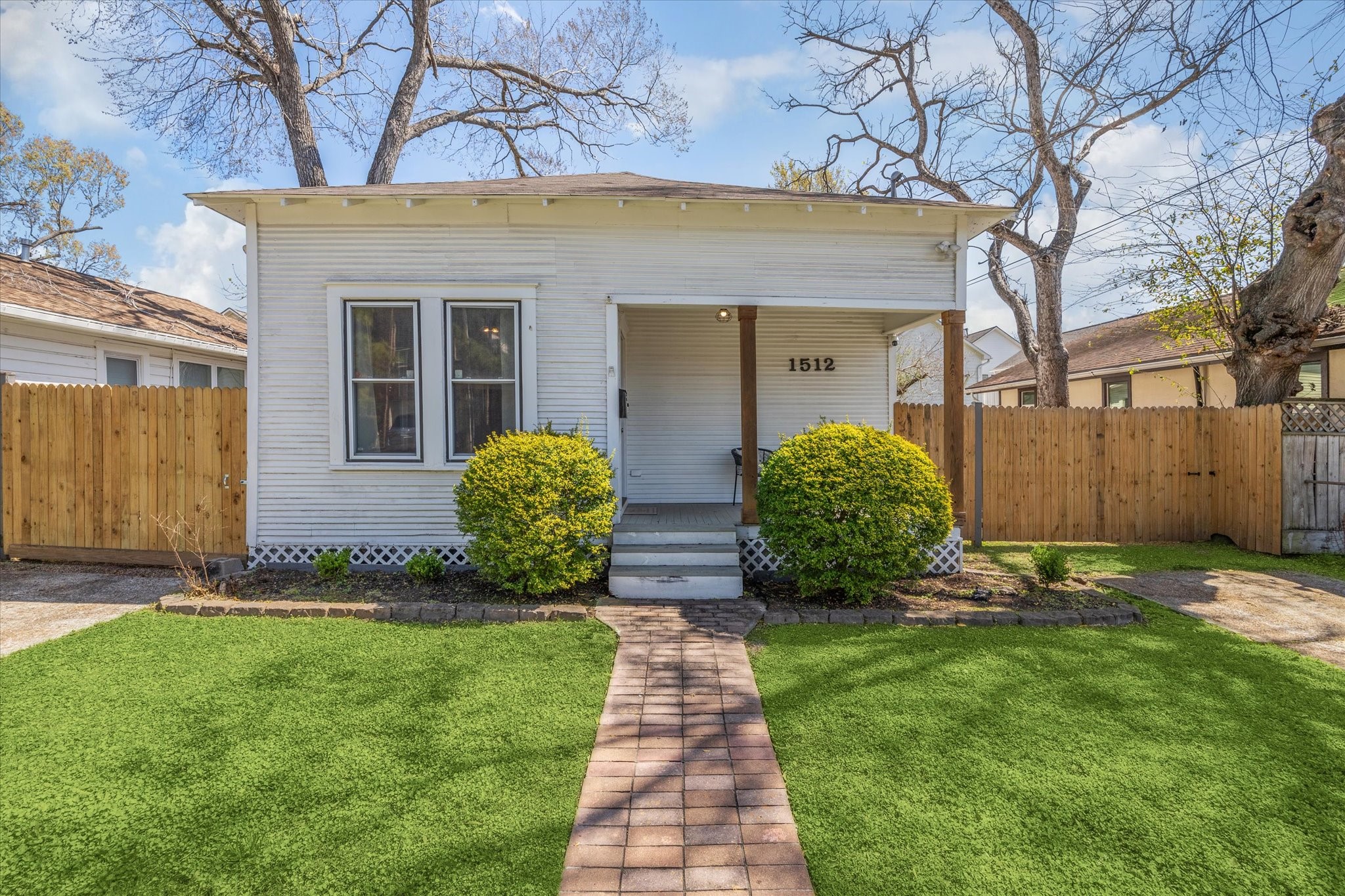 1512 Lawrence Street Houston TX 77008