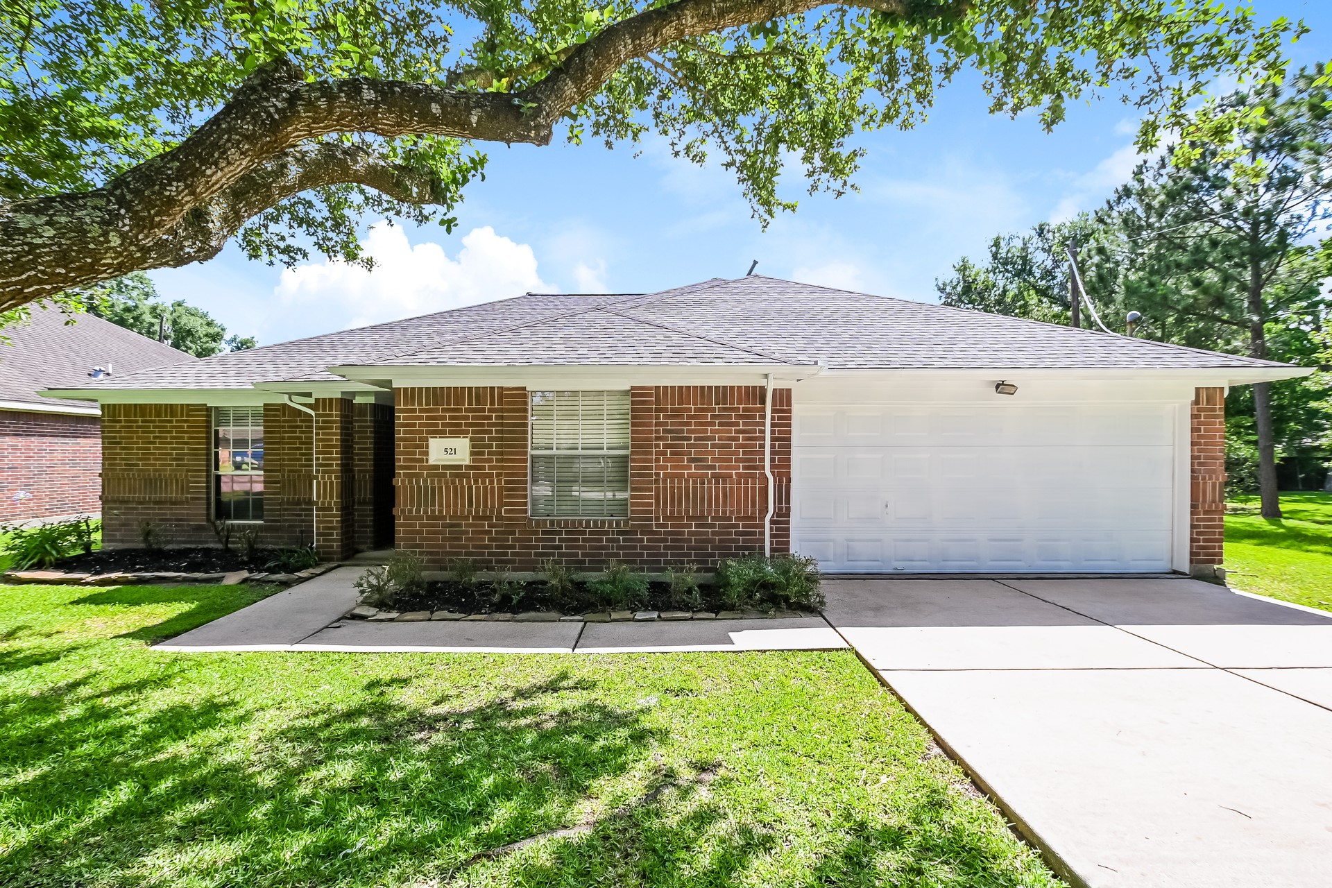 521 Cedar Avenue League City TX 77573