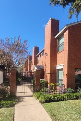 3330 Las Palmas Street 20 Houston TX 77027