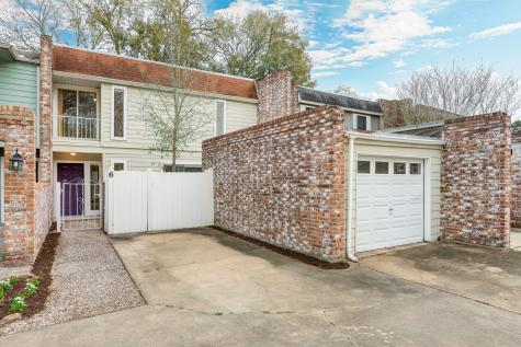 6 Dorado Drive Friendswood TX 77546