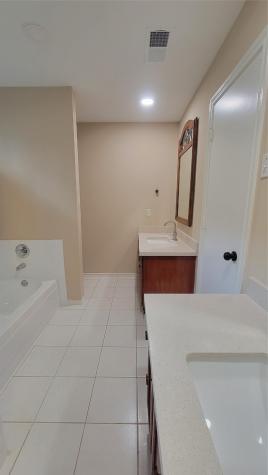 3335 Lakeland Gardens Drive Katy TX 77449