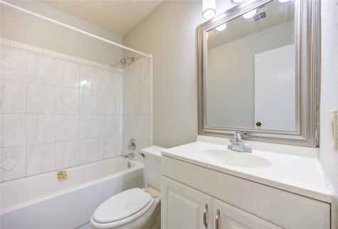16327 Edgemont Drive Houston TX 77053