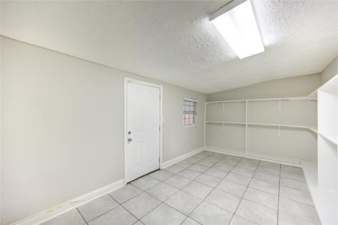 16327 Edgemont Drive Houston TX 77053