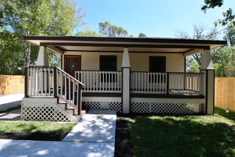 8521 Lee Otis Street Houston TX 77051