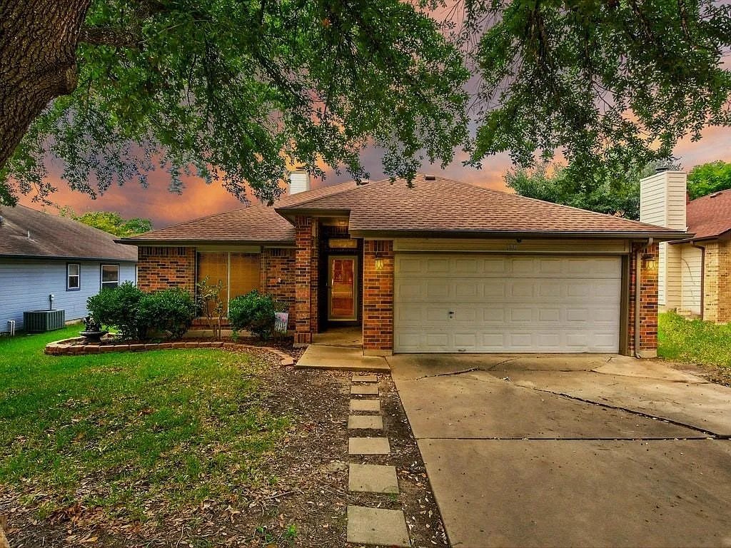 1901 Holly Springs Drive Taylor TX 76574