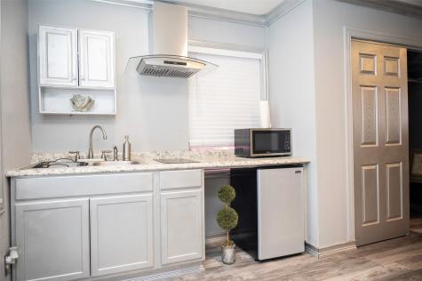 1015 11 Street Galveston TX 77550