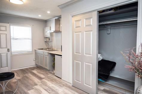 1015 11 Street Galveston TX 77550