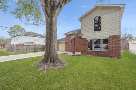 11703 N Perry Avenue Houston TX 77071
