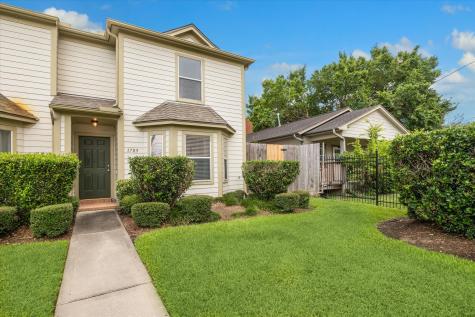 1703 Redwing Pines Drive Houston TX 77009