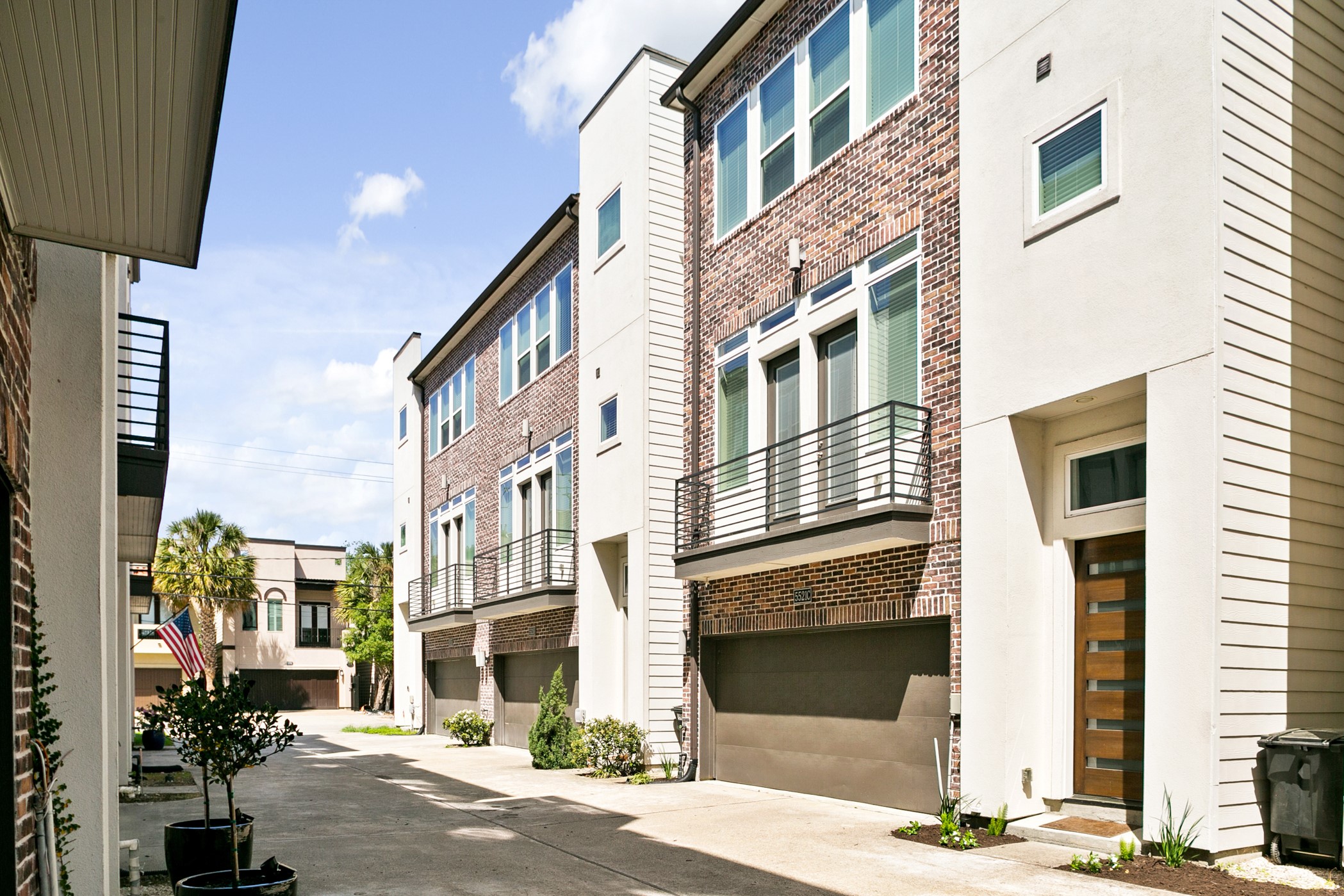 5521 Larkin Street C Houston TX 77007