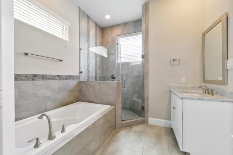 5521 Larkin Street C Houston TX 77007