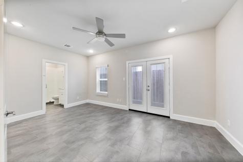 5521 Larkin Street C Houston TX 77007
