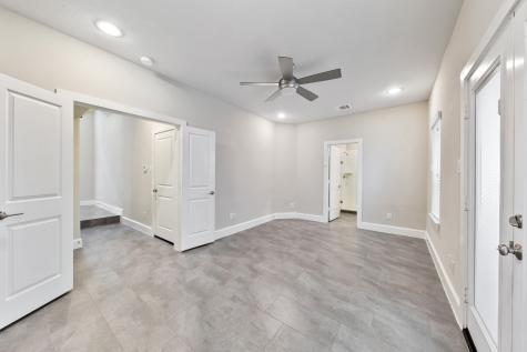 5521 Larkin Street C Houston TX 77007