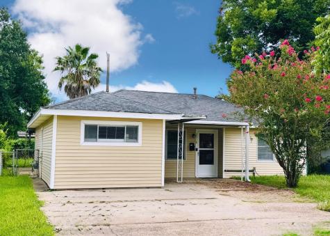 2318 Reinerman Street Houston TX 77007