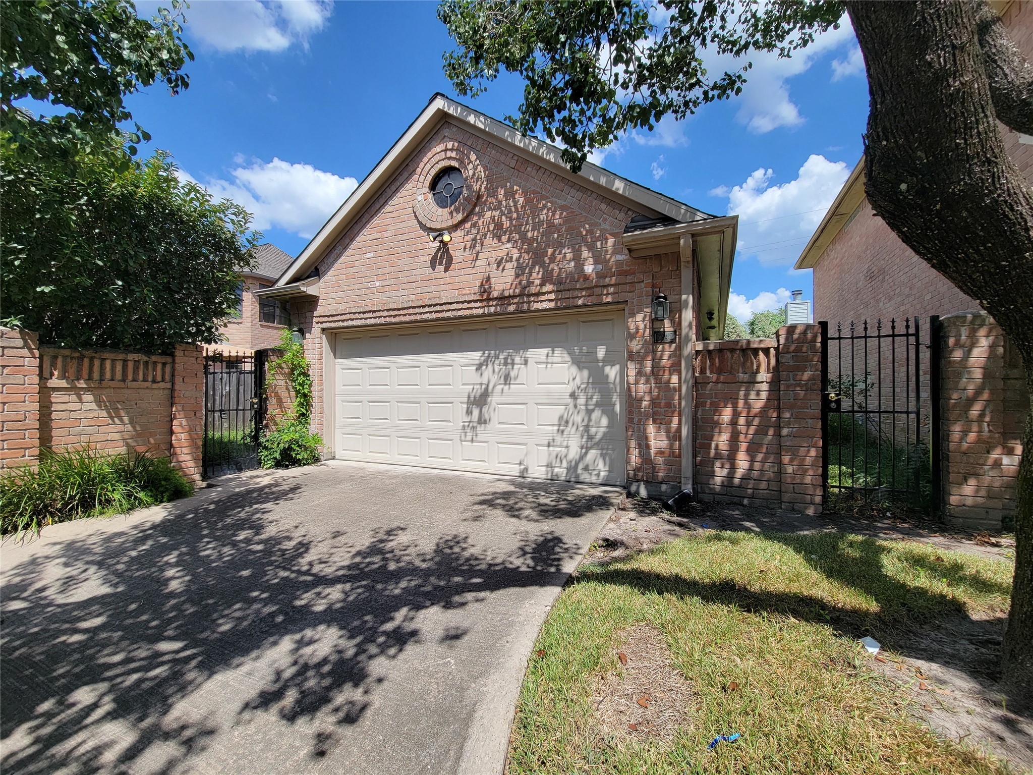 6842 Oakwood Trace Court Houston TX 77040