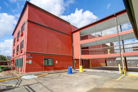 1025 Swanson Street 210 Houston TX 77030