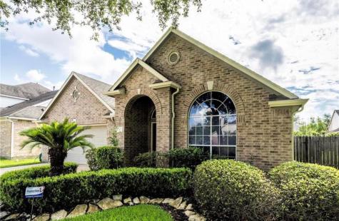 3827 Shady Breeze Drive Houston TX 77082