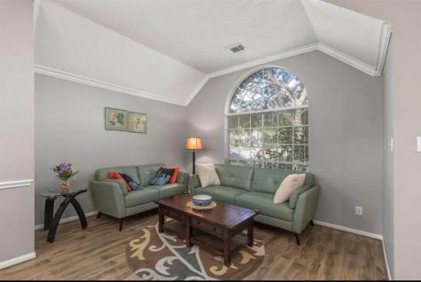 3827 Shady Breeze Drive Houston TX 77082