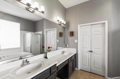 3827 Shady Breeze Drive Houston TX 77082
