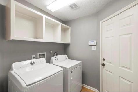 3827 Shady Breeze Drive Houston TX 77082
