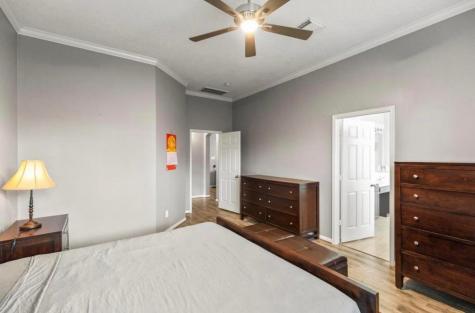 3827 Shady Breeze Drive Houston TX 77082