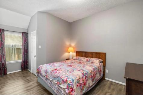 3827 Shady Breeze Drive Houston TX 77082