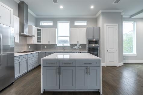 1541 W 22nd Street Houston TX 77008