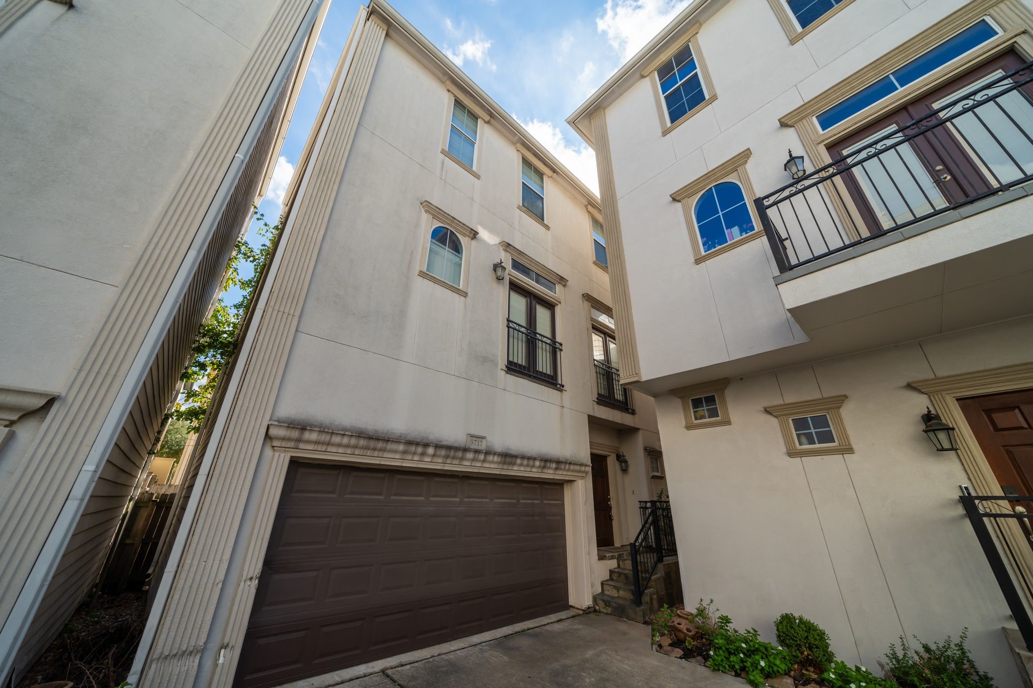 5717 Kiam Street Houston TX 77007