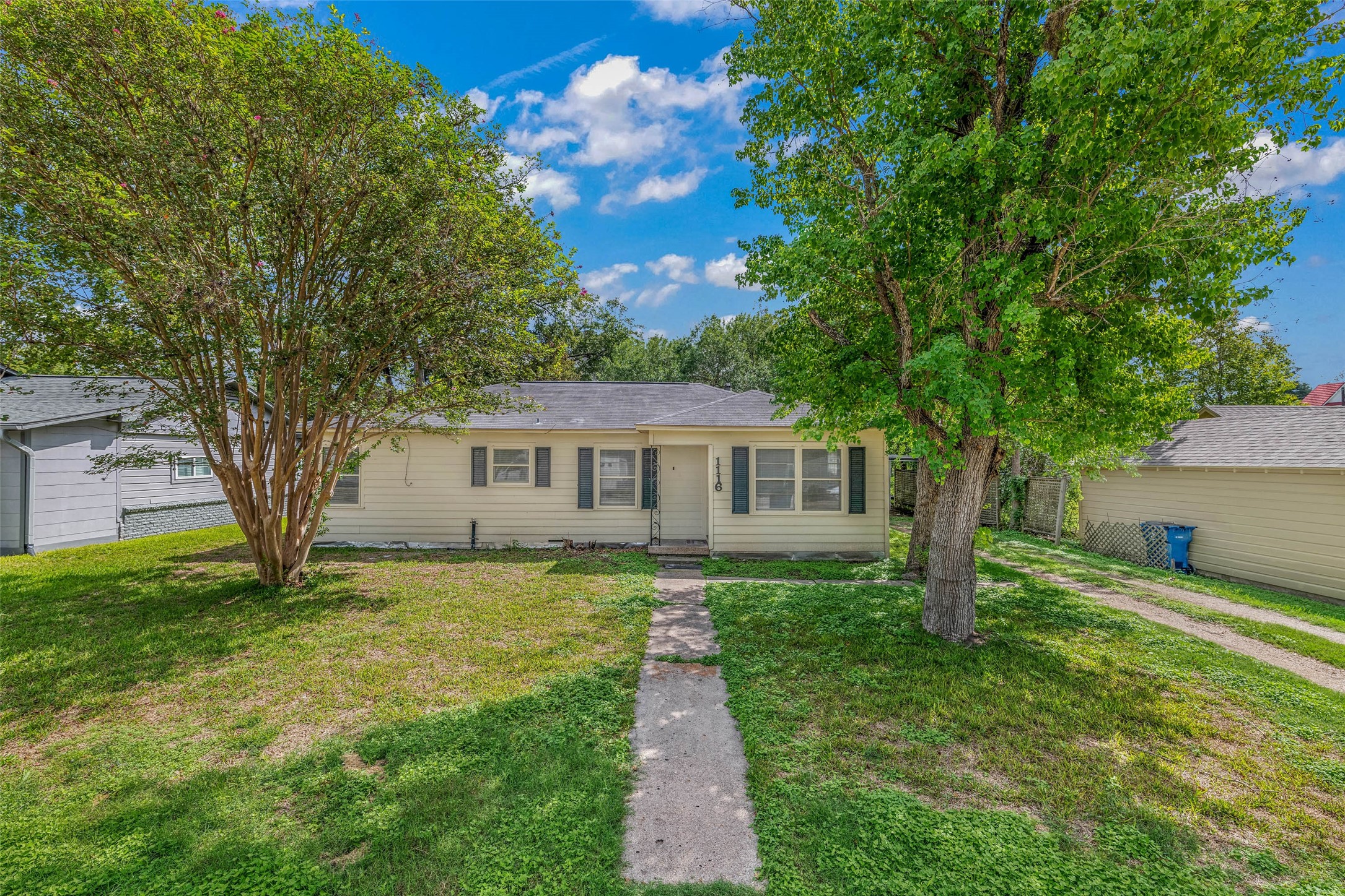 1116 Kettler Street Navasota TX 77868