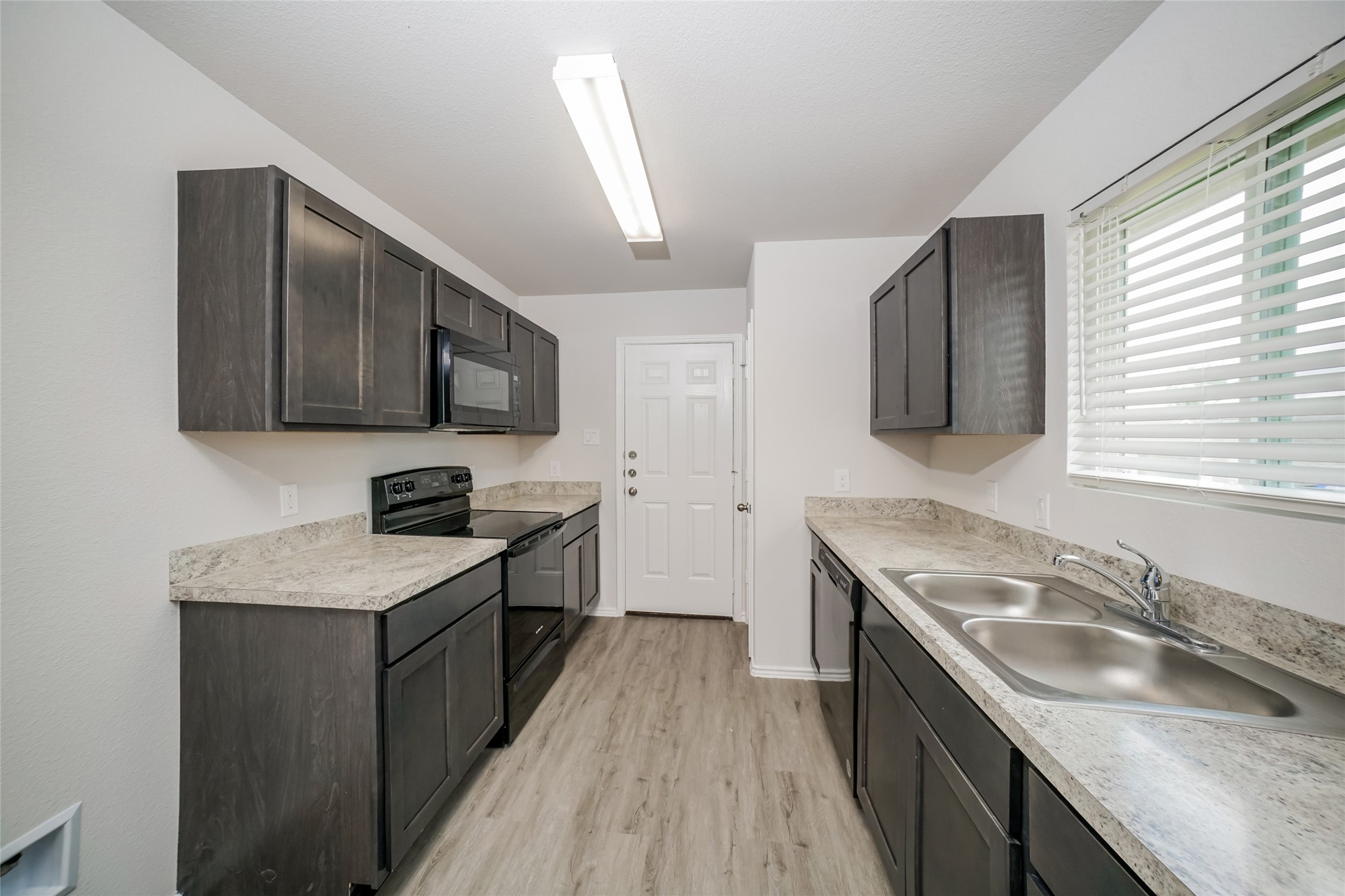 219 Blue Crane Street Huntsville TX 77320