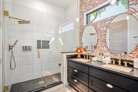 207 Lockwood Drive 1 Houston TX 77011
