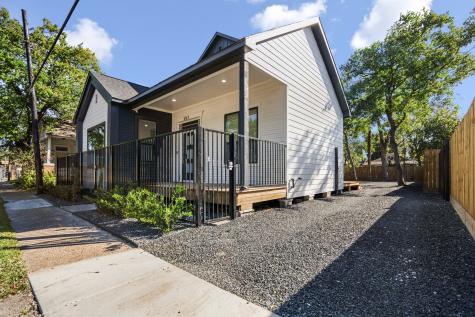 207 Lockwood Drive 1 Houston TX 77011