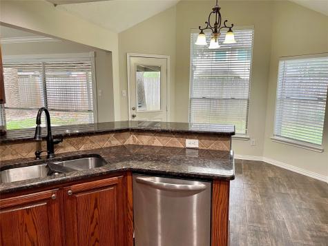 2216 Westminister Street Pearland TX 77581